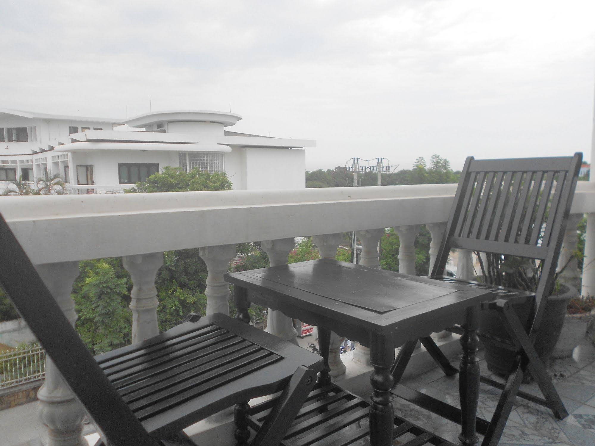 Hue Boutique Homestay Экстерьер фото